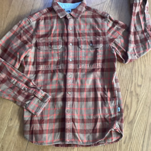 Men’s North Face flannel shirt - Picture 2 of 6